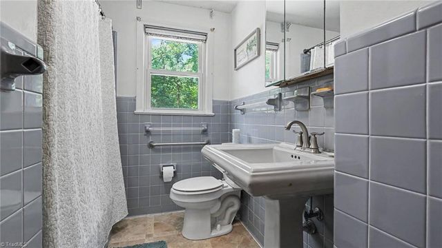 807 E Salisbury Street, Asheboro, NC 27203