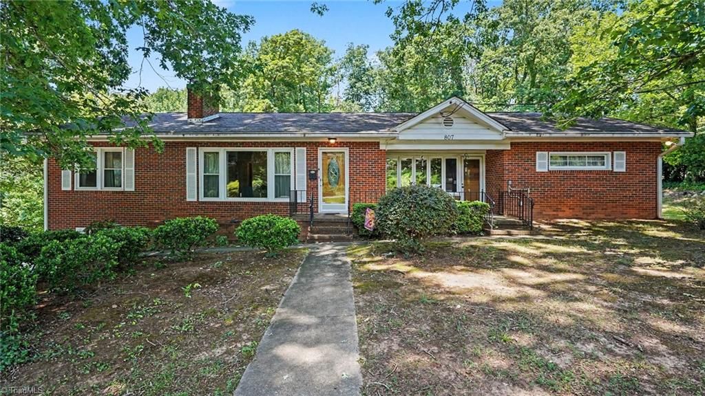 807 E Salisbury Street, Asheboro, NC 27203