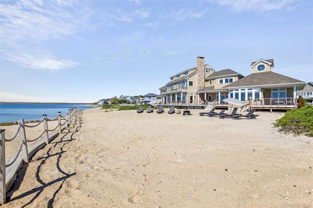 49 Dunlookin Lane, South Jamesport, NY 11970