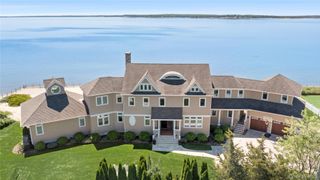 49 Dunlookin Lane, South Jamesport, NY 11970