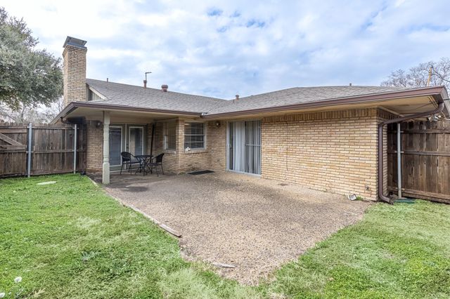 13535 Red Fern Lane, Dallas, TX 75240