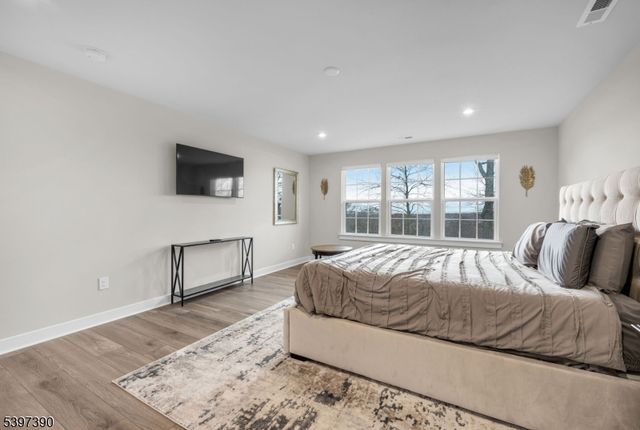 16 Esposito Ln, Roxbury Twp., NJ 07850