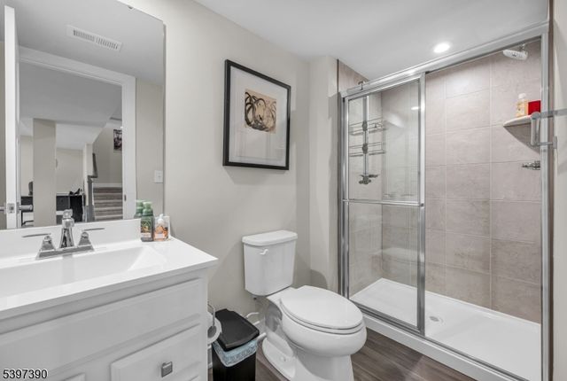 16 Esposito Ln, Roxbury Twp., NJ 07850