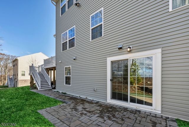 16 Esposito Ln, Roxbury Twp., NJ 07850