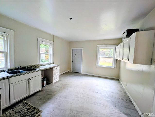1807 Niagara Avenue, Niagara Falls, NY 14305
