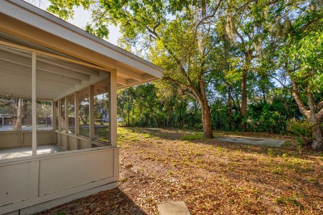 2436 NORTHLAND ROAD, Mount Dora, FL 32757