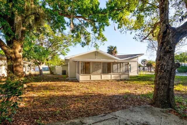 2436 NORTHLAND ROAD, Mount Dora, FL 32757
