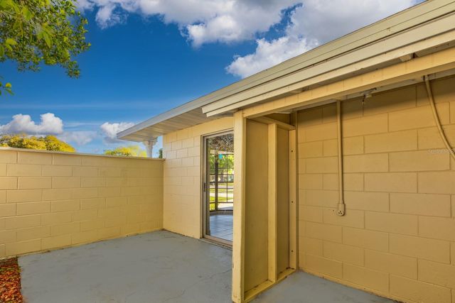 2436 NORTHLAND ROAD, Mount Dora, FL 32757