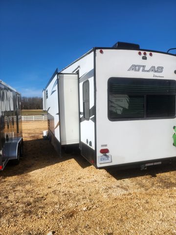 170 S River Front Dr, Clifton, TN 38425