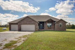 352 Maria Road, Clever, MO 65631