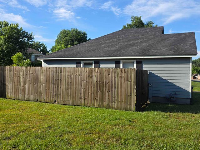 4094 KNOB DR, Memphis, TN 38127