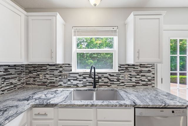 10207 Tybalt Drive, Fishers, IN 46038