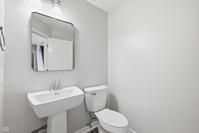 10207 Tybalt Drive, Fishers, IN 46038