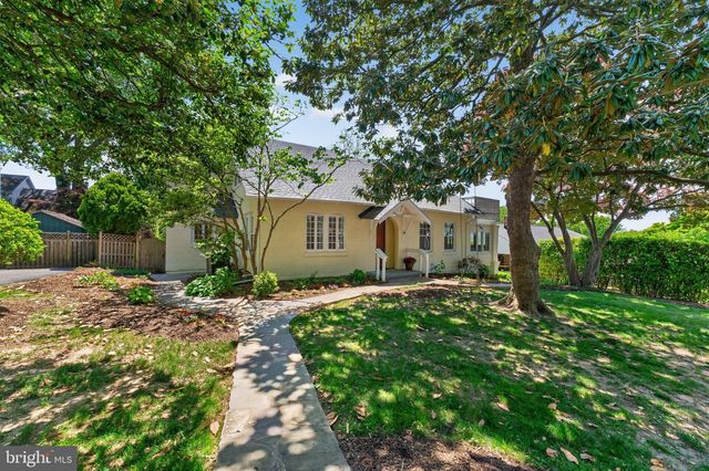 5430 22ND RD N, Arlington, VA 22205