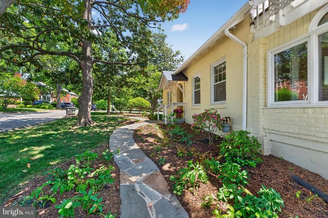 5430 22ND RD N, Arlington, VA 22205