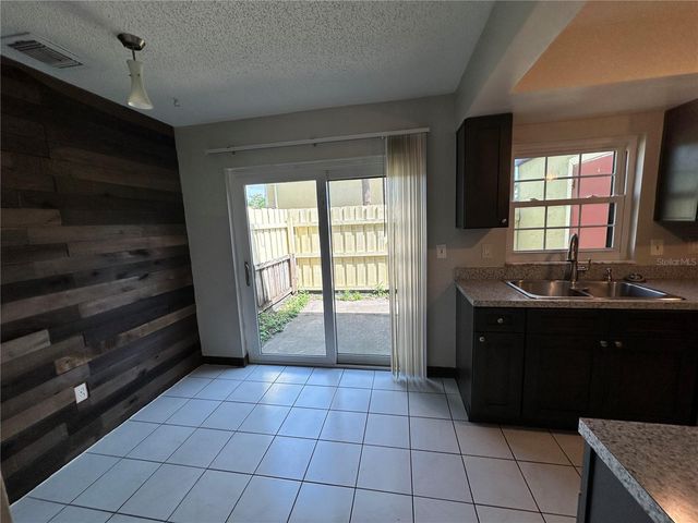 3282 OAK LAKE PLACE 3282, Winter Park, FL 32792