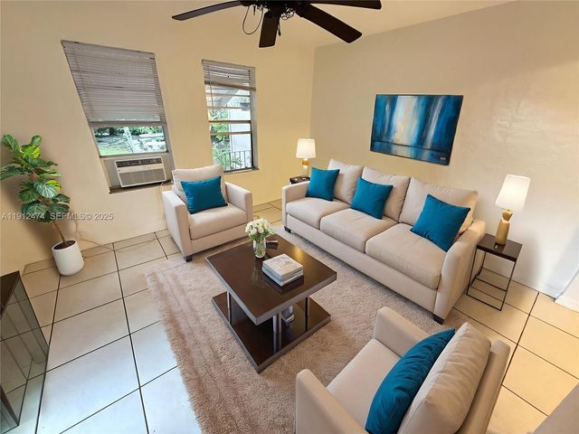 2020 Madison St, Hollywood, FL 33020