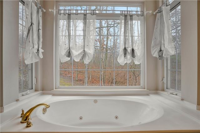 1463 N Hunter Drive, Fayetteville, AR 72701