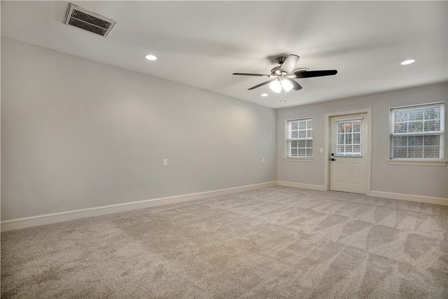 1463 N Hunter Drive, Fayetteville, AR 72701