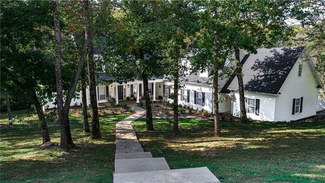 1463 N Hunter Drive, Fayetteville, AR 72701