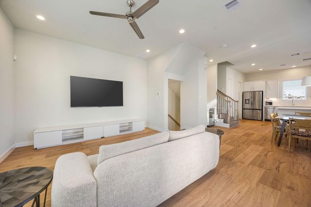 6302 Chelsea Falls Lane, Houston, TX 77008