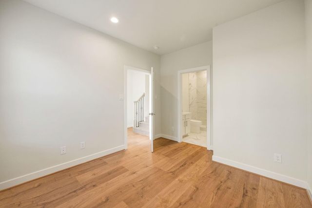 6302 Chelsea Falls Lane, Houston, TX 77008