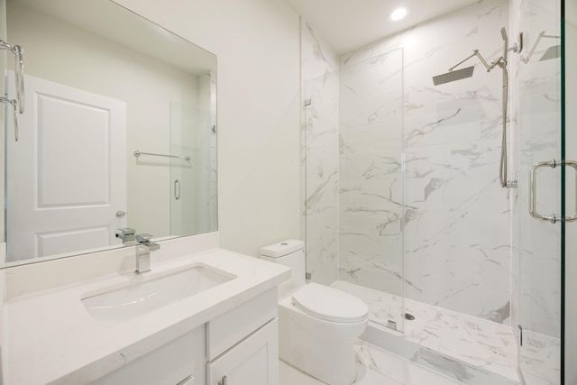 6302 Chelsea Falls Lane, Houston, TX 77008