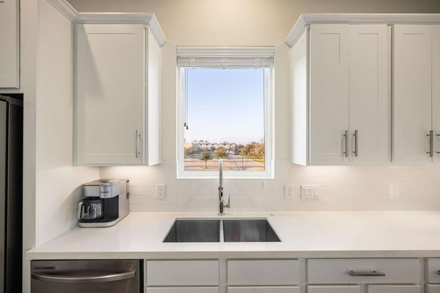 6302 Chelsea Falls Lane, Houston, TX 77008