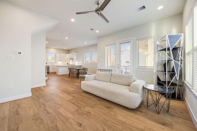 6302 Chelsea Falls Lane, Houston, TX 77008