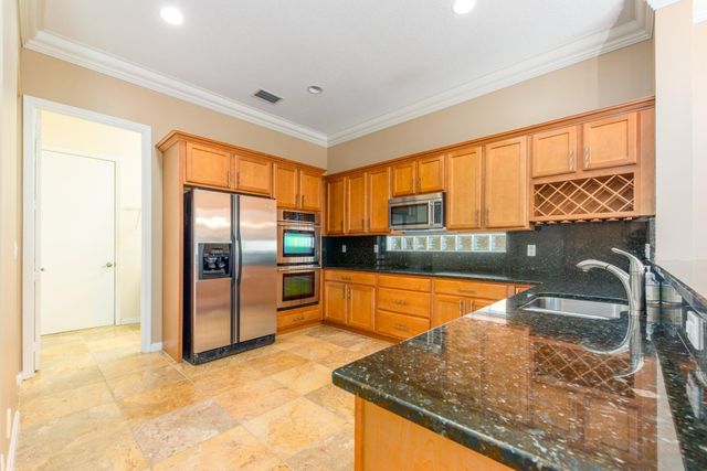 1088 Grove Park Circle, Boynton Beach, FL 33436