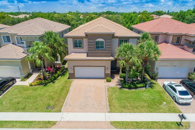 1088 Grove Park Circle, Boynton Beach, FL 33436
