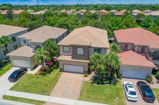 1088 Grove Park Circle, Boynton Beach, FL 33436