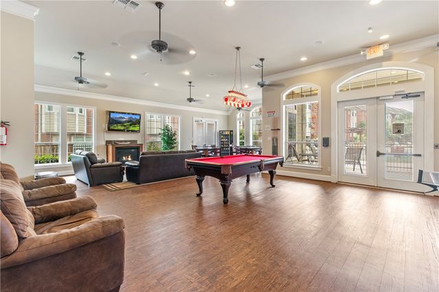 1198 Jones Butler 1305, College Station, TX 77840