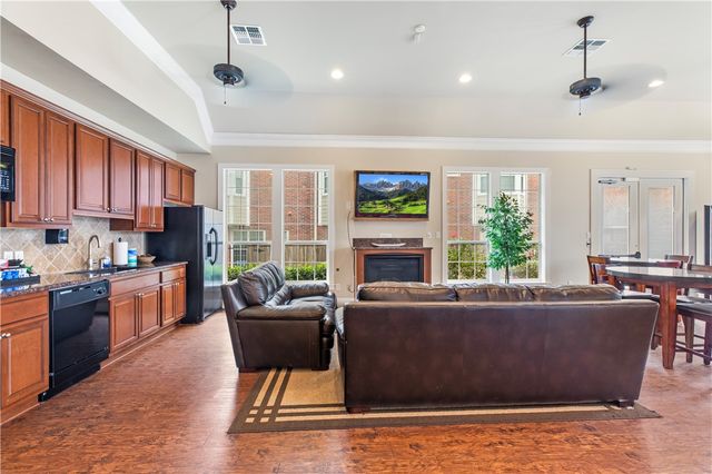 1198 Jones Butler 1305, College Station, TX 77840