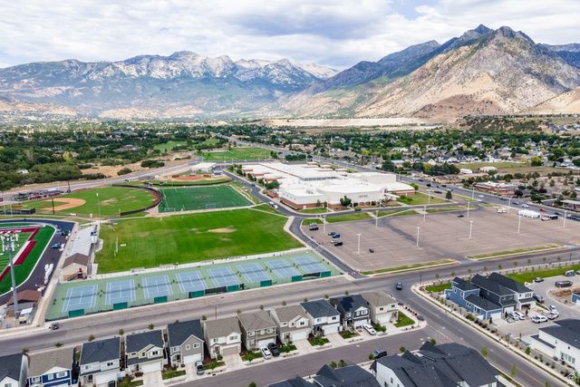 4924 W WILLOWSTONE DR, Highland, UT 84003