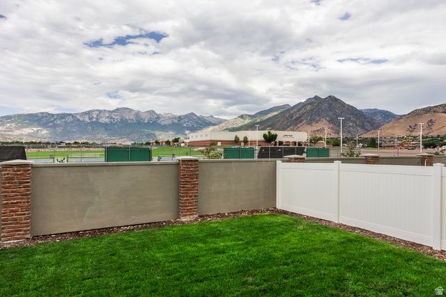 4924 W WILLOWSTONE DR, Highland, UT 84003