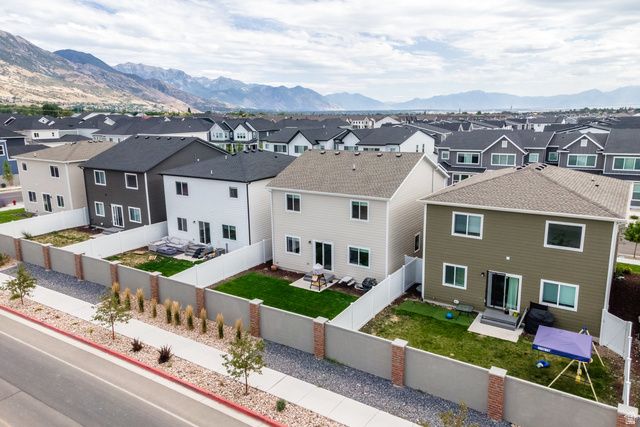 4924 W WILLOWSTONE DR, Highland, UT 84003