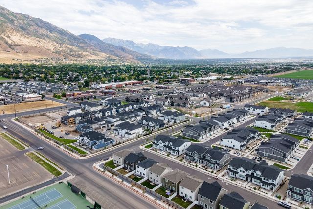 4924 W WILLOWSTONE DR, Highland, UT 84003