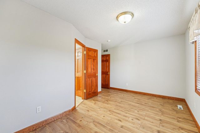 18685 Highview Avenue, Lakeville, MN 55044