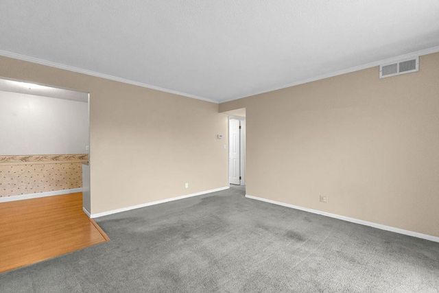 2811 Pembroke Lane A9, St Joseph, MO 64506