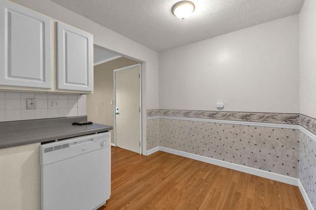 2811 Pembroke Lane A9, St Joseph, MO 64506