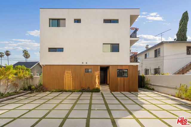 923 N Mariposa Avenue, Los Angeles, CA 90029