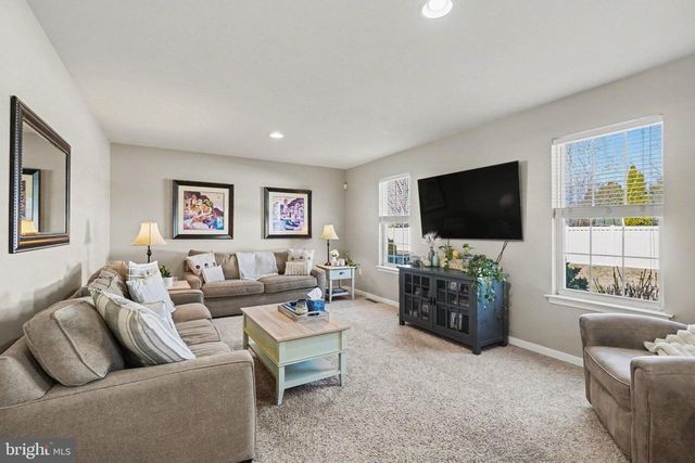 44 OAK AVE, Halifax, PA 17032