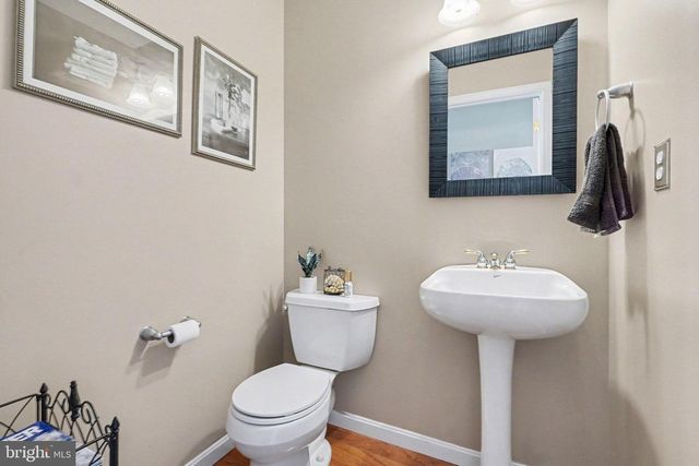 44 OAK AVE, Halifax, PA 17032