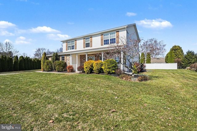 44 OAK AVE, Halifax, PA 17032