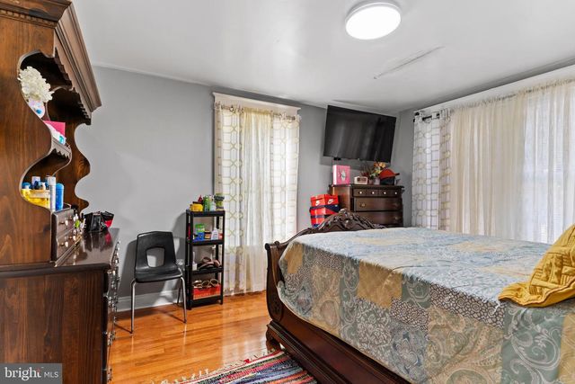 2452 N 4TH ST, Harrisburg, PA 17110