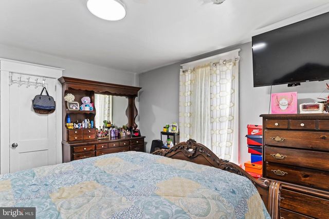 2452 N 4TH ST, Harrisburg, PA 17110