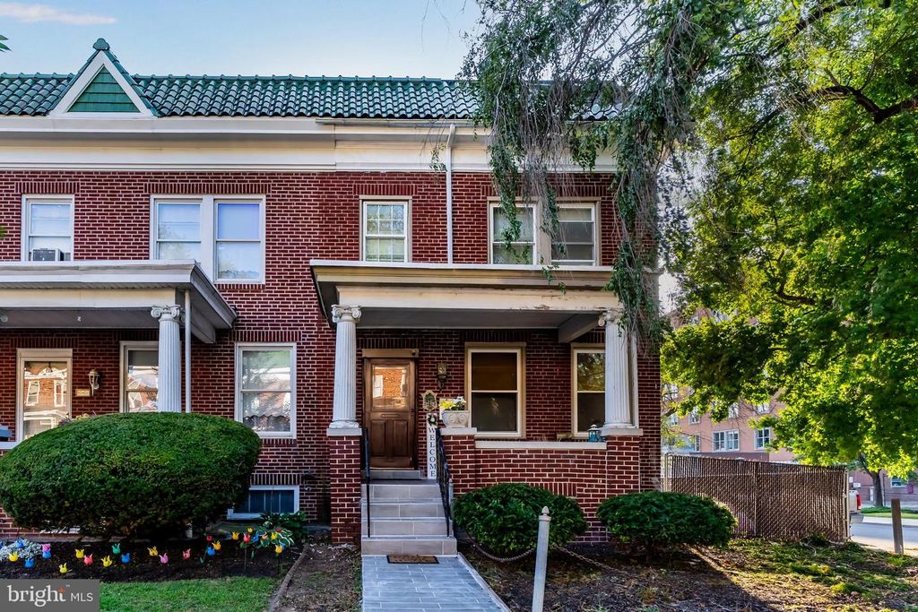 2452 N 4TH ST, Harrisburg, PA 17110