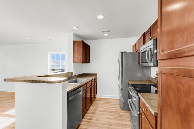 3033 Kinswood Lane, Ladson, SC 29456