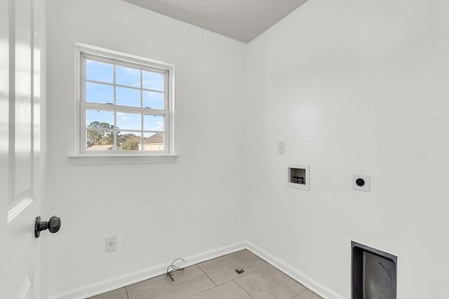 3033 Kinswood Lane, Ladson, SC 29456